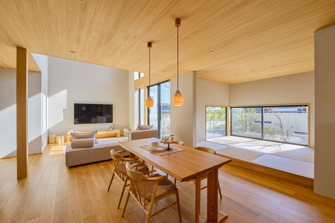 Living & Dining